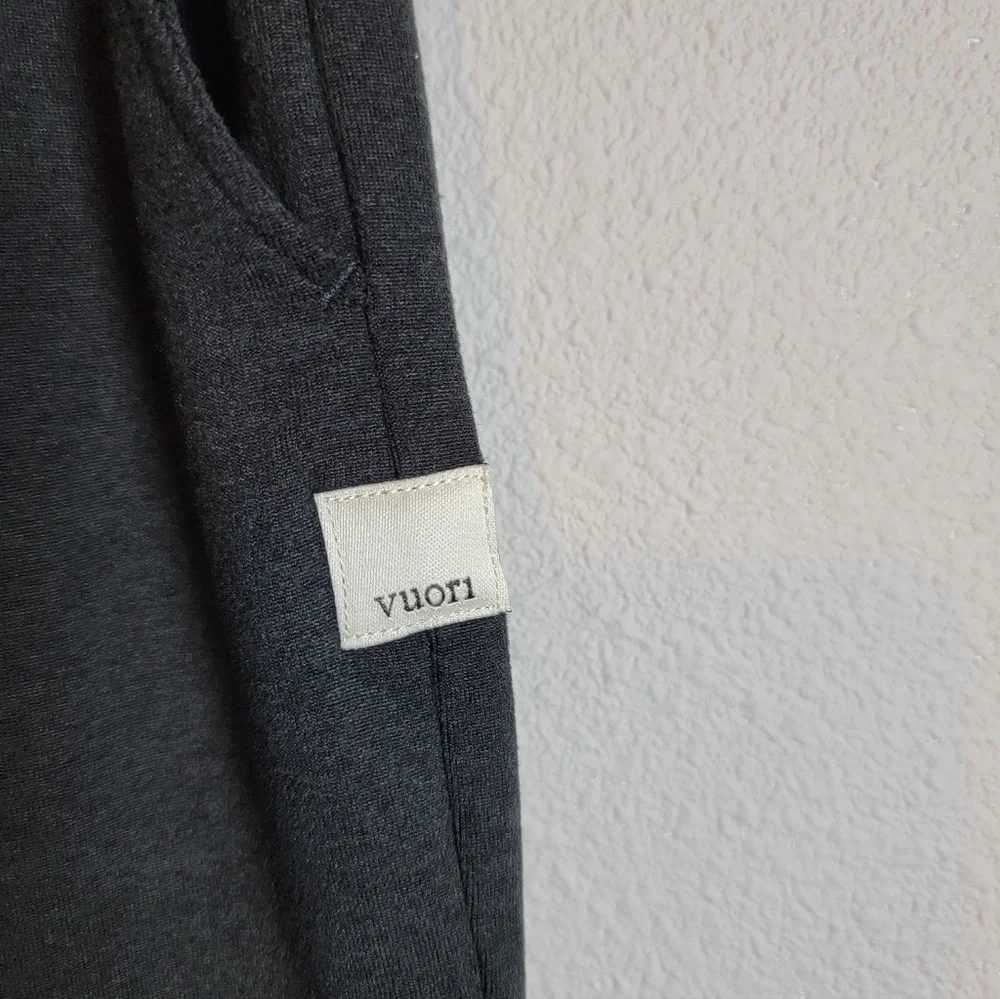 Vuori Boyfriend Cargo Pants Size Small Black - Picture 4 of 7